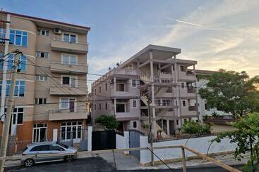 پانسیون Guest House Pisha