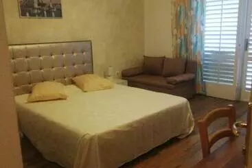 پانسیون Guest House Vila Luka