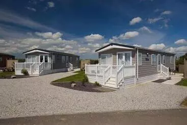 استراحتگاه Looe Coastal Retreat