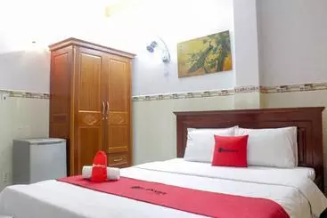 Hotel Reddoorz Diamond  Cmt8