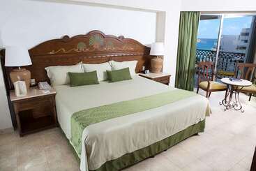 Hotel Gr Solaris Cancun All Inclusive