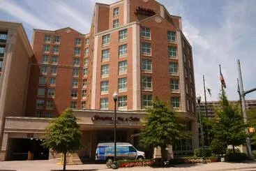호텔 Hampton Inn & Suites Arlington Crystal City Dca