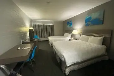 ホテル Travelodge by Wyndham Grande Prairie