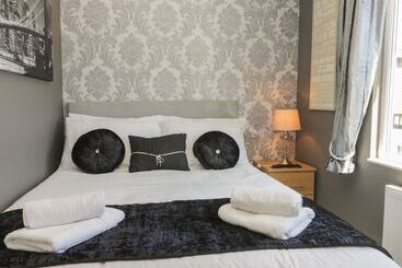 קוטג'' Jonstone Pines Lodge At Cayton Bay Holiday Park