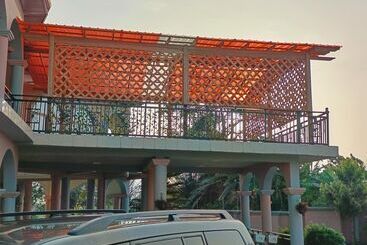 هتل Osaah Bema Lodge