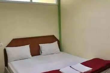 پانسیون Tanarod Gueshouse