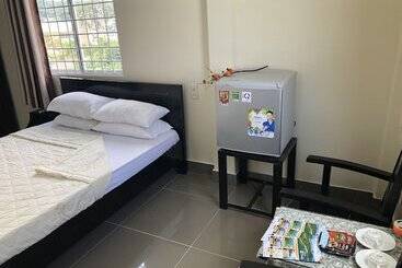 پانسیون Le Tram Guest House