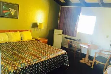 호텔 Travelodge By Wyndham New Braunfels