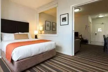 Urban Apartments Melbourne On Elizabeth