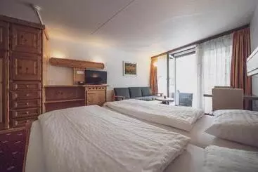 Club Hotel Rooms Only   By Mountain Hotels