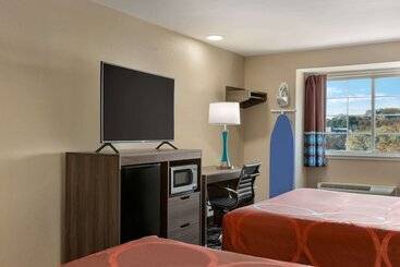 Hotel Super 8 By Wyndham San Antonio Airport North