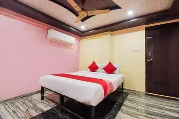 Hotel O Swastik