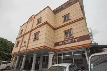 Hotelli Oyo 700 Pj Inn