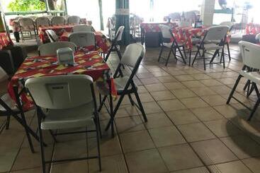 בית מלון כפרי Cabinas Cafe Del Mar