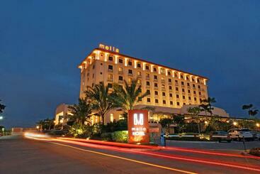 Brittany Hotel Global South Formerly Mella