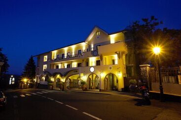 ホテル Airone Wellness