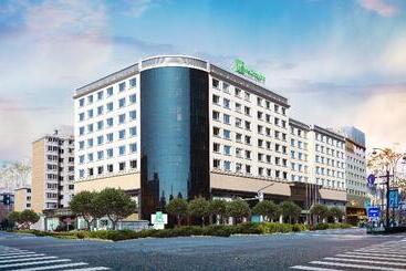 호텔 Holiday Inn Hohhot By Ihg