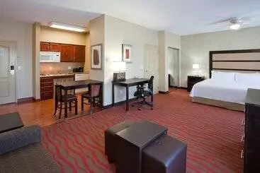 هتل Homewood Suites By Hilton Sioux Falls