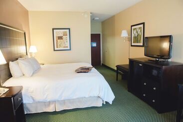 בית מלון כפרי Hampton Inn Bloomington West