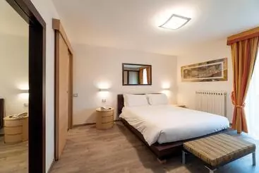 هتل Luna Wellness