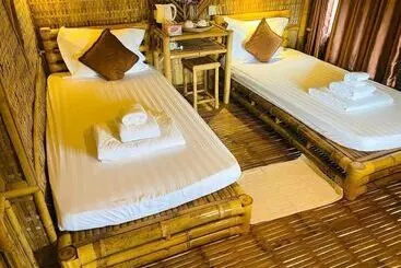 Hotel Hanchey Bamboo Resort