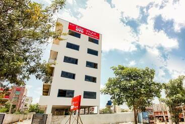 Hotel Oyo 40305 R Square Inn