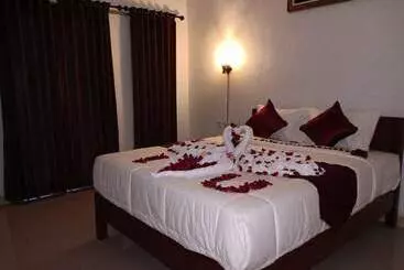 Bed and Breakfast Santhi Guna Bungalow