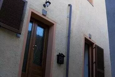 تختخواب و صبحانه Vicolo Della Luna