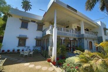 Hotel Gorbandh Mount Abu
