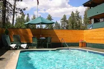 ホテル Snow Lake Lodge