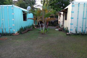 Pensió Container House Cahuita