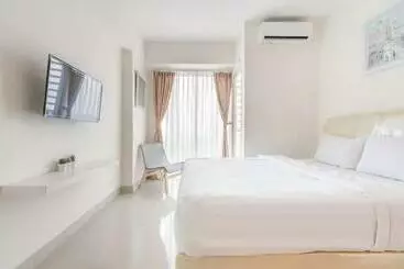 Pensión Redliving Apartemen Grand Kamala Lagoon   Kita Pro Tower Barclay North