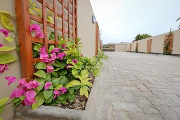 پانسیون Desert Jackal Guesthouse