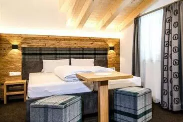Hotel Garni Persutt