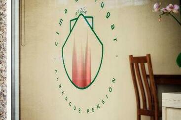 Pensão Albergue Pensión Cima Do Lugar