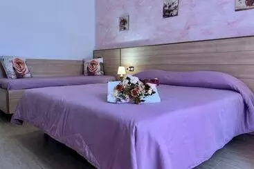 Hotelli Agriturismo Le Essenze   Terrazza Sulla Romagna