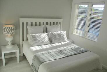 ペンション Cintsa View