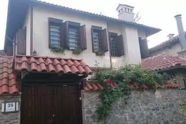 Pensiune Guest House The House