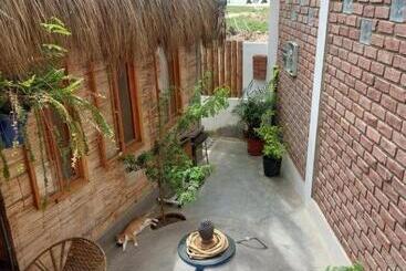 Albergue Nómada Del Mar Máncora   Playa & Piscina