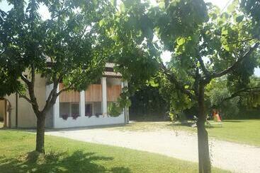 ホテル Agriturismo La Scala