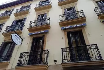 پانسیون Don Cecilio Guesthouse