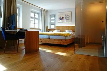 Pension Zum Schwarzen Ross Und Gutmann Zur Post