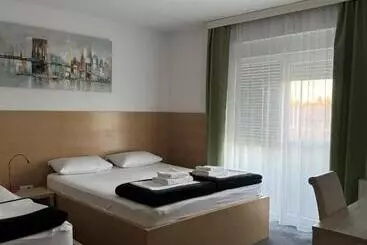 Bed and Breakfast Pansion Komfor Fitea