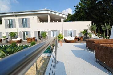 צימר Zeno Suites