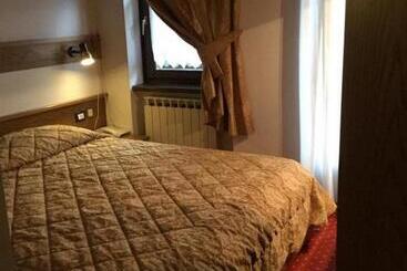هتل Albergo Garni Martina