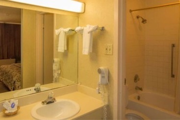 Executive Inn Hotel & Conference Centre