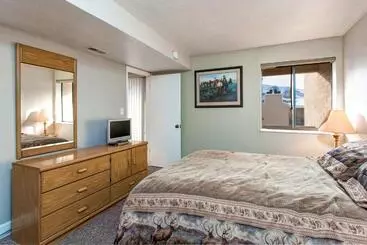 ホテル New Claim Condominiums 405