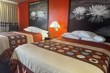 Otel Super 8 By Wyndham Giddings