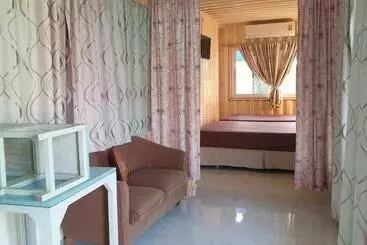 Hôtel Baan Suan Chiva Saran