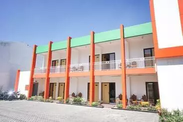 Hôtel Reddoorz Syariah @ Buduran Sidoarjo